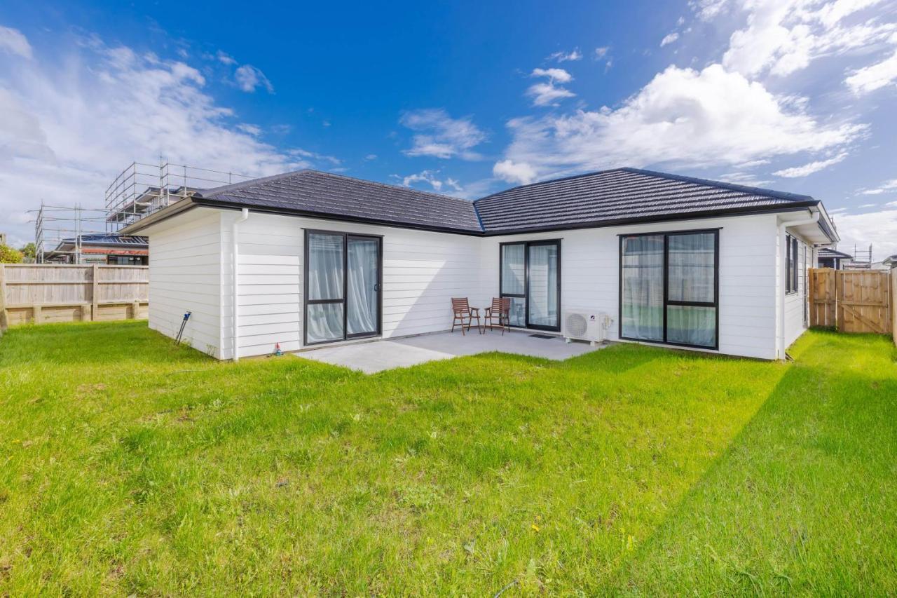 Stay In Newly Built House Hamilton Extérieur photo